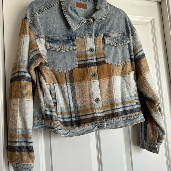 Umgee Women’s Size Small Brown Tan Light Blue Off White Plaid Denim Jean Jacket - Picture 1 of 7